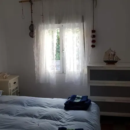 Auténtica Vivienda De Pescadores En Primerísima Línea De Playa Villajoyosa