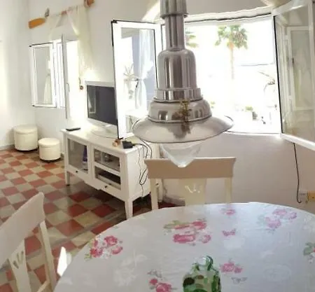 Autentica Vivienda De Pescadores En Primerisima Linea De Playa Villajoyosa